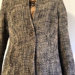 Woman’s Jones wear blazer sz 14 Tan  black